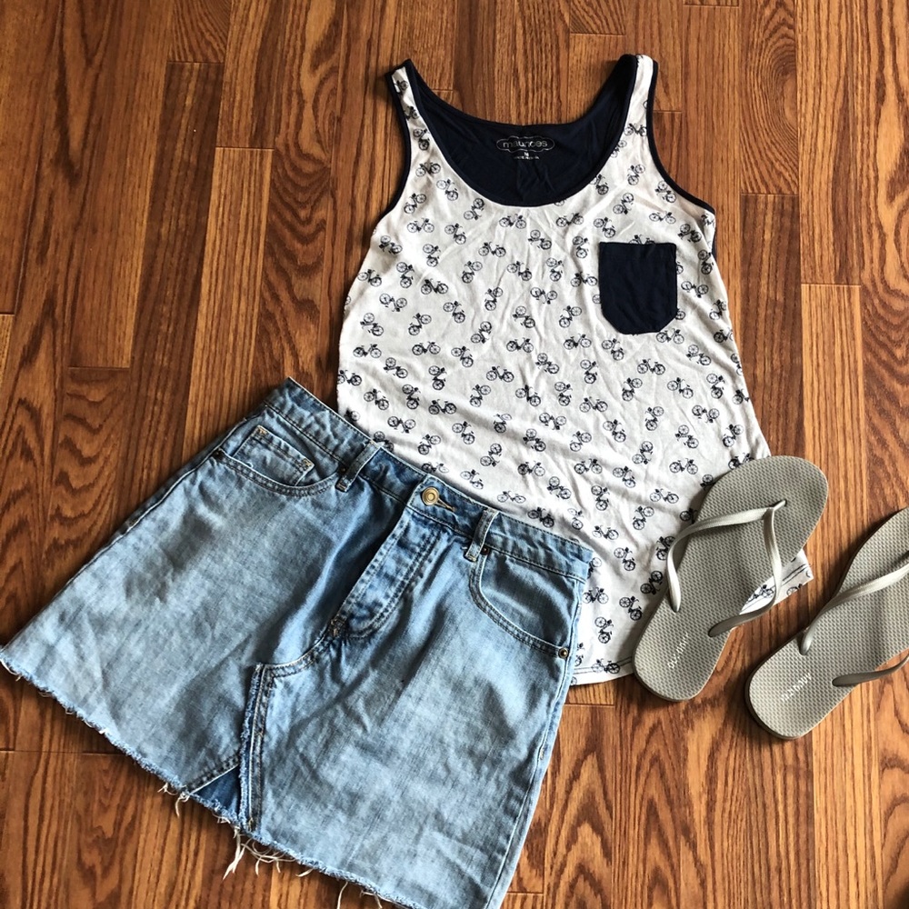Cute Bicycle Pocket Tank-Top